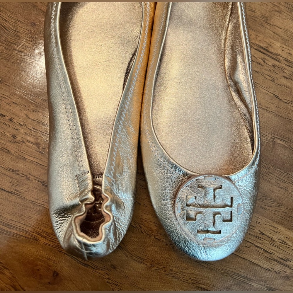 Tory Burch Minnie - Rose Gold - Size 8.5